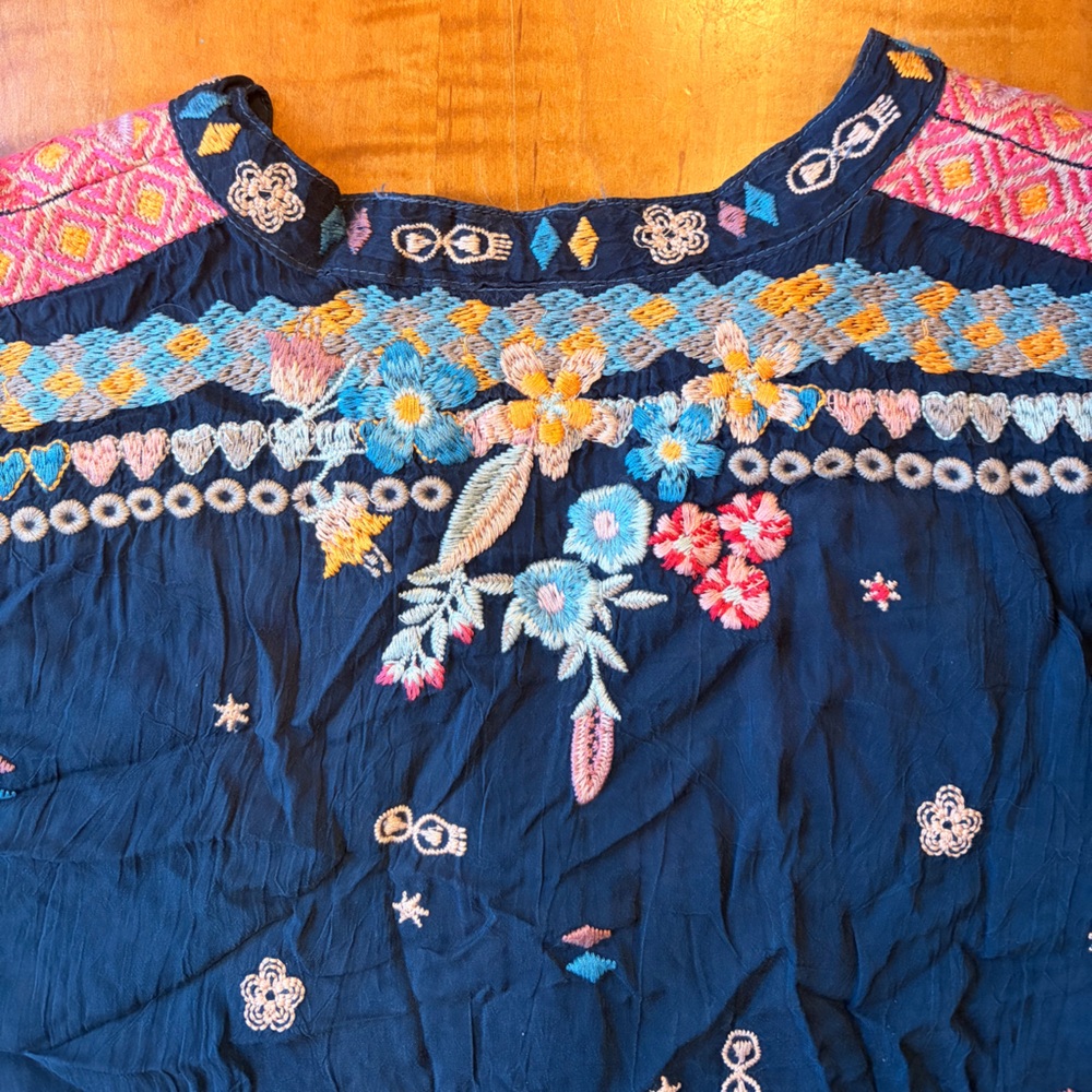 Johnny Was embroidered tunic top - Picture 6 of 7